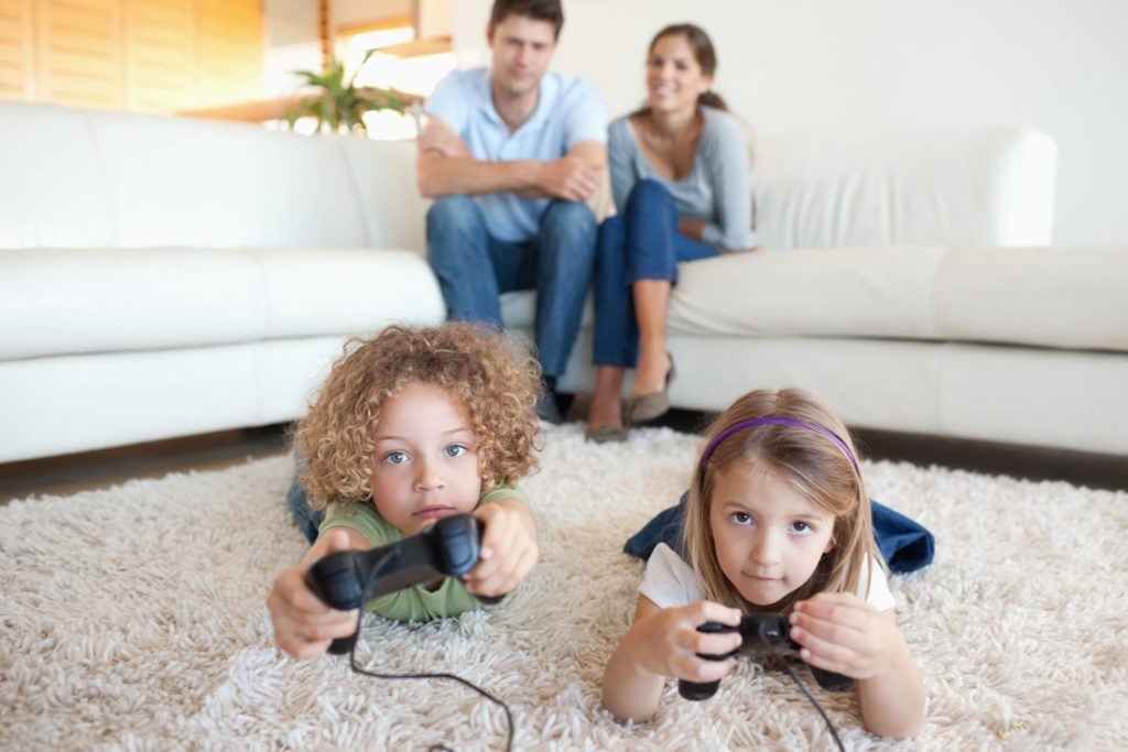 Comment faire profiter des jeux vidéo vos enfants sans les rendre